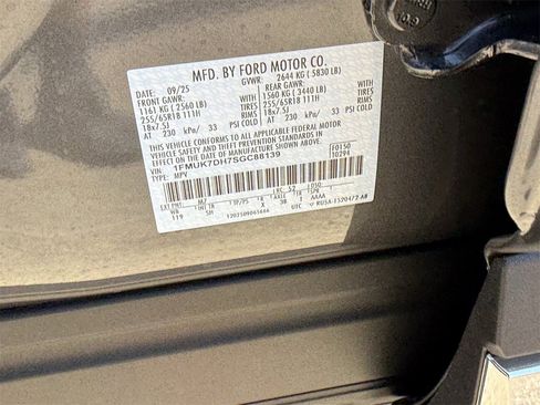 New 2025 Ford Explorer Active w/ Active Comfort Package image 46