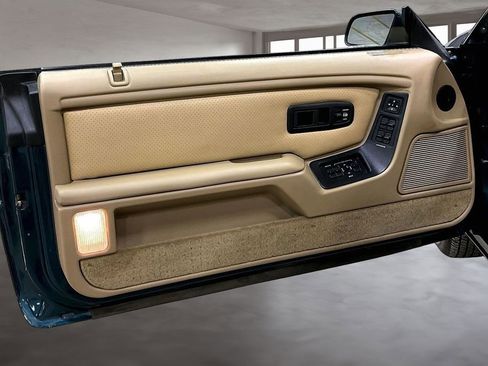 Used 1993 Chrysler LeBaron Convertible FWD image 18