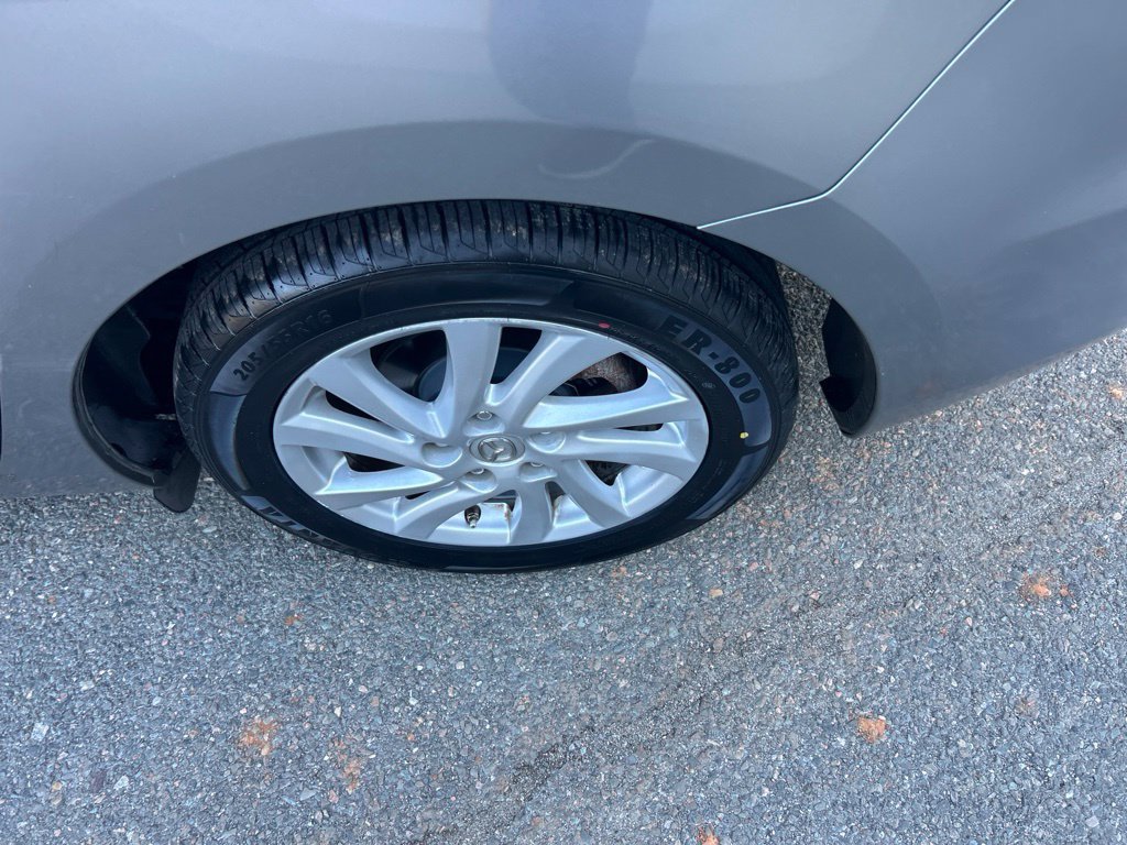 Used 2012 MAZDA MAZDA3 i Touring FWD image 9