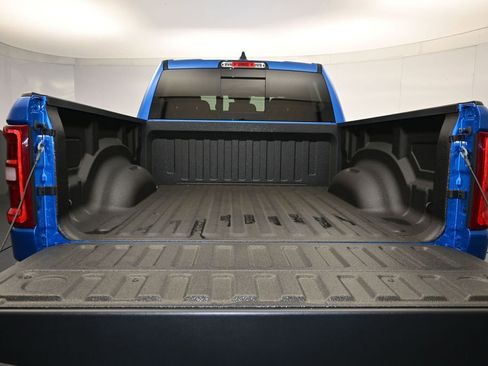 New 2026 RAM 1500 4x4 Crew Cab image 23