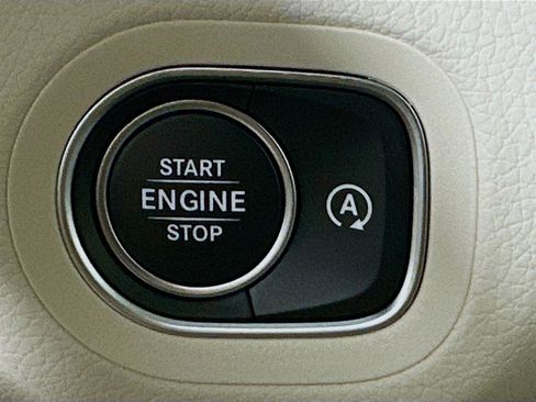 Used 2026 Mercedes-Benz GLS 450 4MATIC image 16