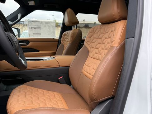 New 2026 Nissan Armada Platinum Reserve image 17