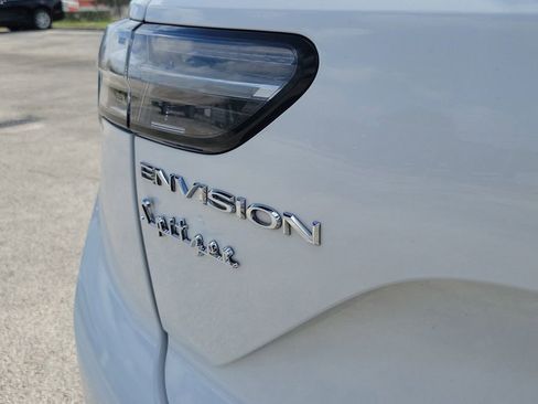 Used 2021 Buick Envision Avenir w/ Technology Package II image 6