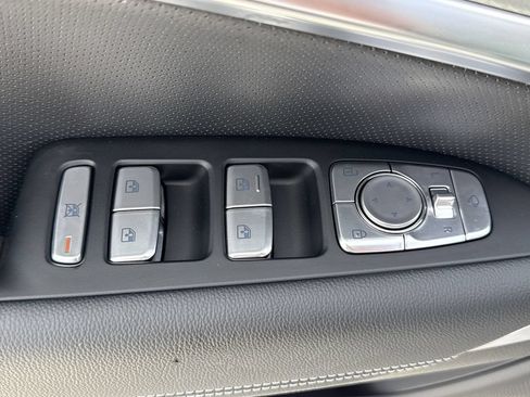 Used 2026 Genesis G70 2.5T Prestige RWD image 10