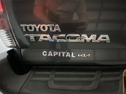 Used 2015 Toyota Tacoma PreRunner image 25