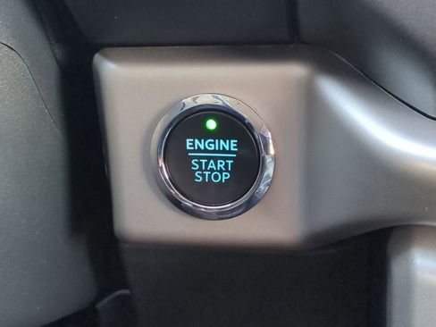 Used 2022 Ford Expedition Max XLT image 30