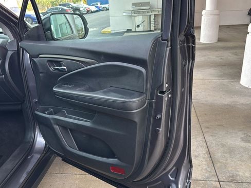Used 2019 Honda Pilot EX-L image 12