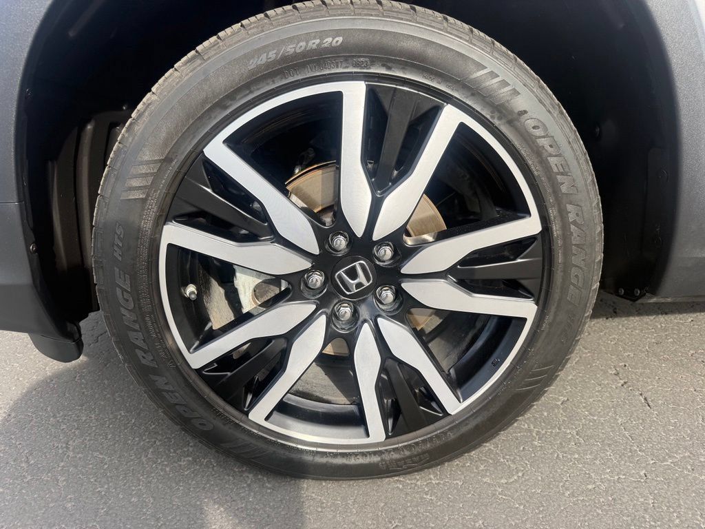 Used 2021 Honda Pilot Elite image 39