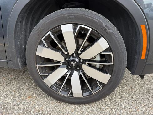 Used 2025 Mitsubishi Outlander SE AWD/4WD image 10