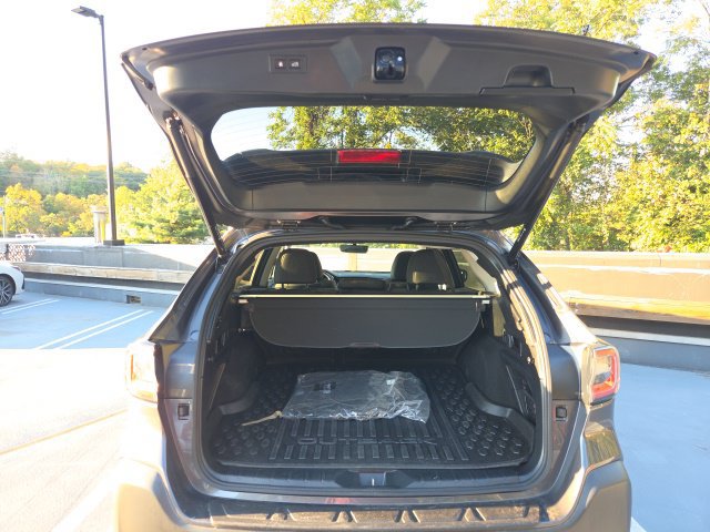 Used 2023 Subaru Outback Onyx Edition AWD/4WD image 14