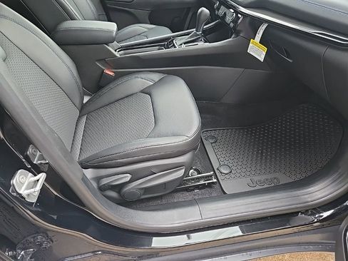 New 2026 Jeep Compass Latitude AWD/4WD image 69