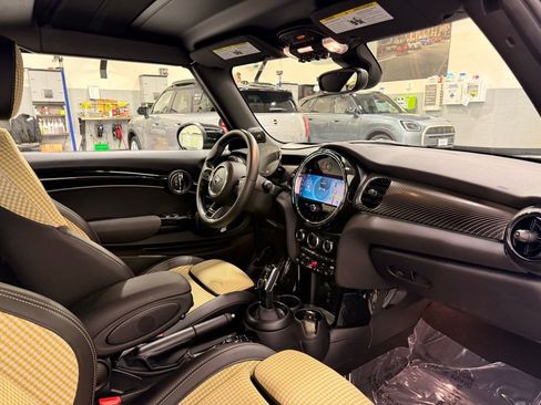 Certified 2023 MINI Cooper S w/ MINI Resolute Edition image 24