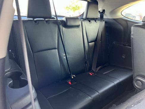 Used 2023 Toyota Highlander Limited image 10