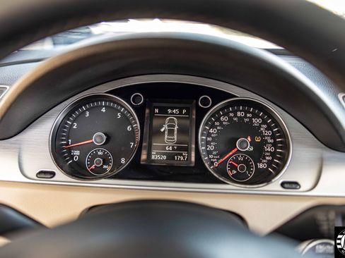 Used 2015 Volkswagen CC R-Line image 21