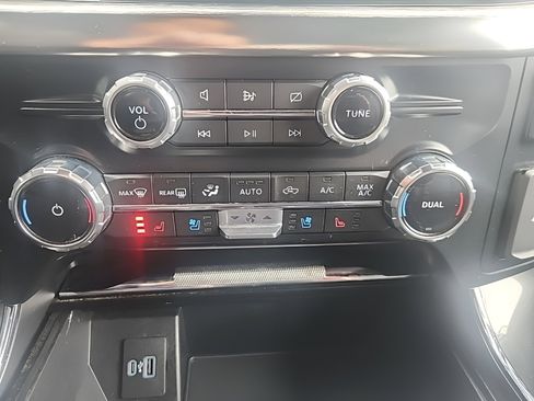 Certified 2022 Ford F150 Lariat image 22