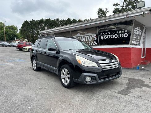 Used 2013 Subaru Outback 2.5i Premium AWD/4WD image 1