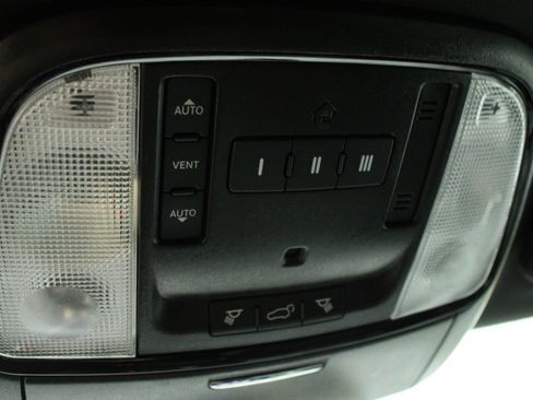 Used 2021 Dodge Durango R/T w/ Blacktop Package AWD/4WD image 52