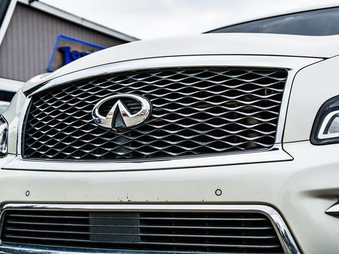 Used 2017 INFINITI QX80 4WD w/ Deluxe Technology Package image 11