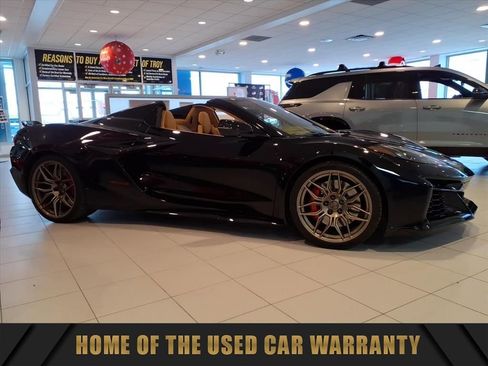 Used 2023 Chevrolet Corvette Z06 image 10