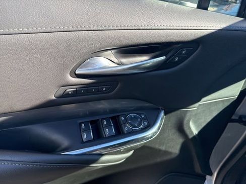 Used 2024 Cadillac XT4 Premium Luxury image 17