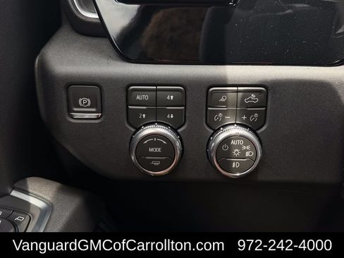 New 2026 GMC Sierra 1500 SLT AWD/4WD image 18