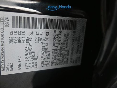 Used 2024 Nissan Rogue SV image 18