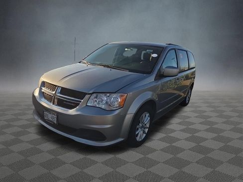 Used 2016 Dodge Grand Caravan SXT w/ Rear Park Assist Package FWD image 3
