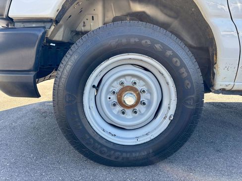 Used 2014 Ford E-150 and Econoline 150 w/ Power Group RWD image 26