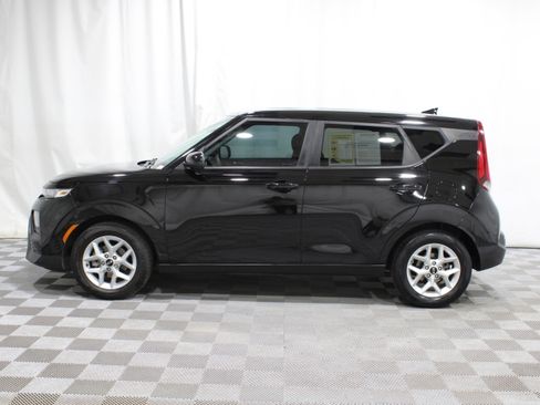 Used 2020 Kia Soul S FWD image 31
