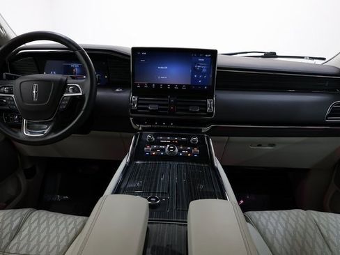 Used 2023 Lincoln Navigator L Black Label image 91