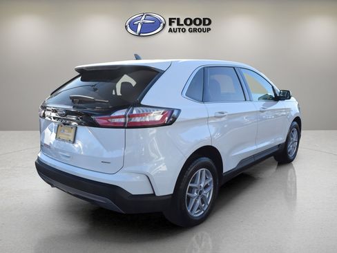 Certified 2022 Ford Edge SEL w/ Convenience Package AWD/4WD image 4