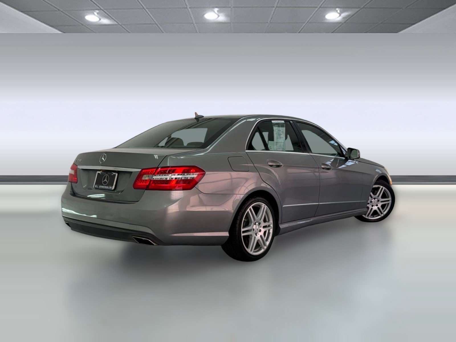 Used 2010 Mercedes-Benz E 350 Sedan image 8
