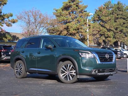 Used 2023 Nissan Pathfinder Platinum