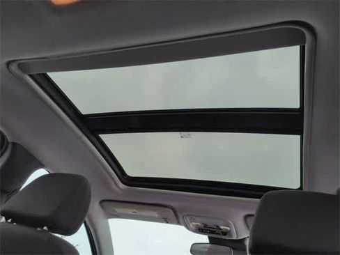 Used 2023 Chevrolet Malibu LT image 23