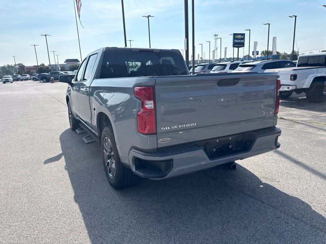 Used 2024 Chevrolet Silverado 1500 RST RWD image 5