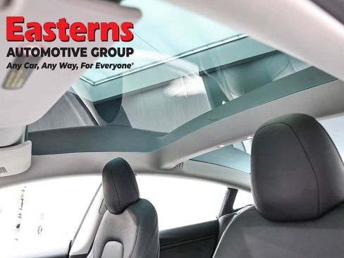 Used 2023 Tesla Model 3 Standard Range image 28