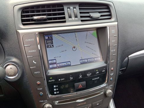 Used 2013 Lexus IS 250C RWD image 14