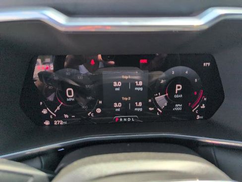 New 2025 GMC Canyon Elevation w/ Convenience Package image 32