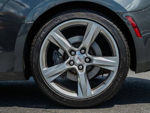 Used 2018 Chevrolet Camaro SS RWD image 19