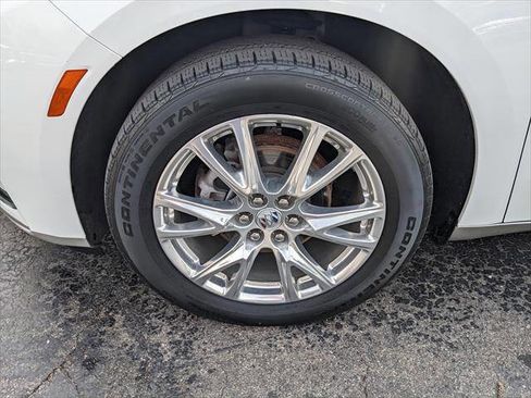 Used 2023 Buick Enclave Essence w/ Experience Buick Package image 8