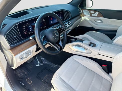 Used 2024 Mercedes-Benz GLE 450e 4MATIC image 24