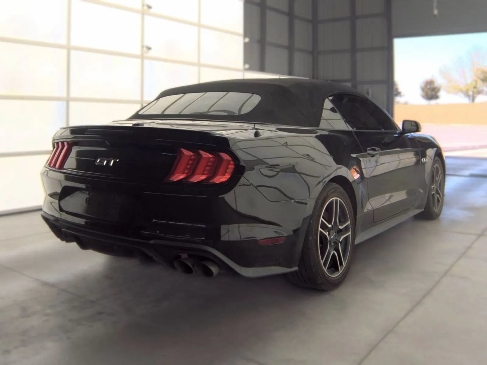 Used 2020 Ford Mustang GT Premium RWD image 3
