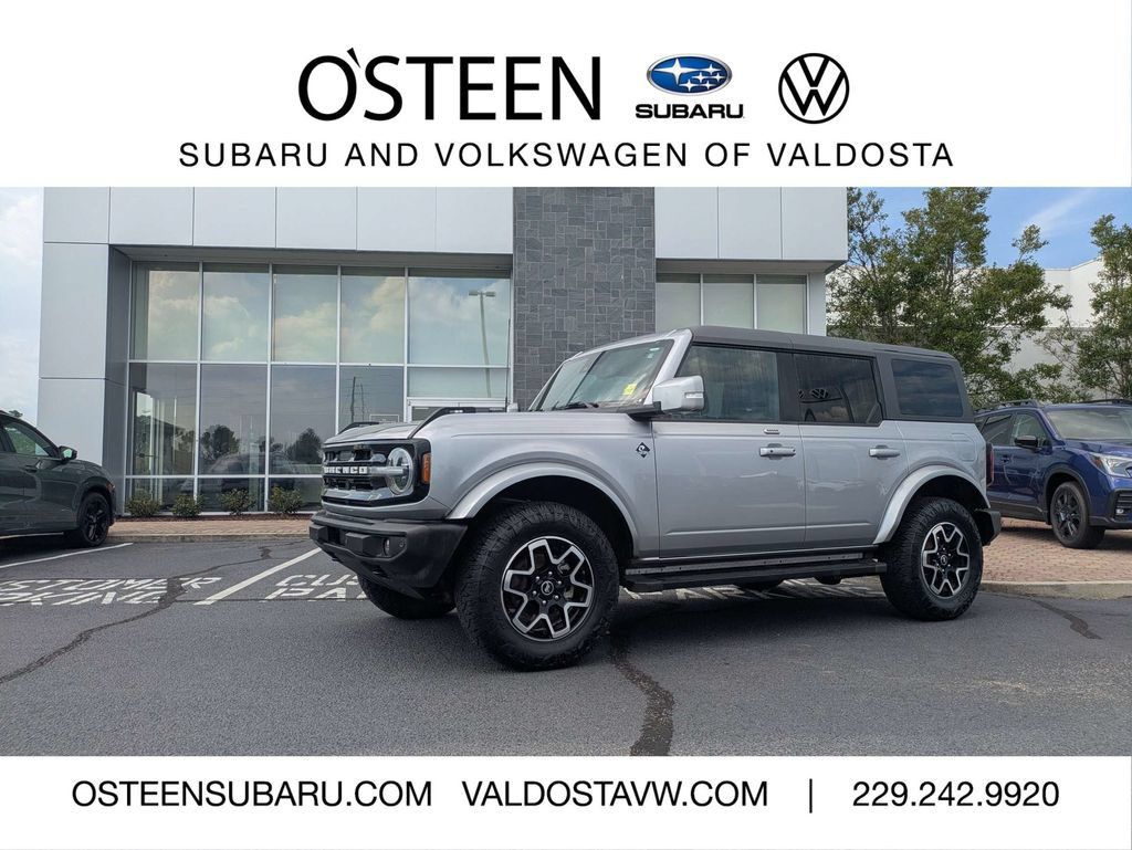 Used 2023 Ford Bronco Outer Banks AWD/4WD image 1