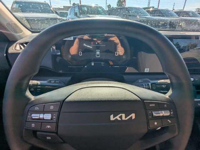 New 2026 Kia K4 FWD image 25