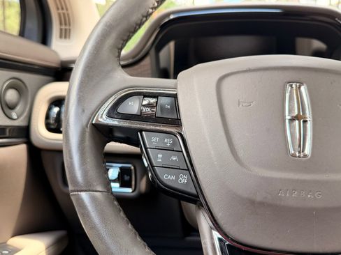 Used 2023 Lincoln Nautilus Reserve w/ Equipment Group 201A AWD/4WD image 23