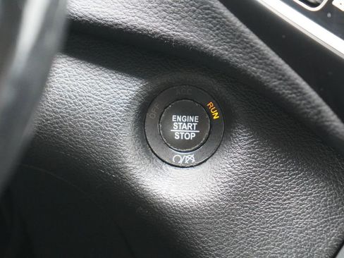 Used 2020 Jeep Cherokee Limited AWD/4WD image 25
