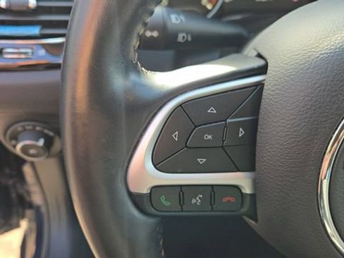 Certified 2020 Jeep Compass Limited image 9