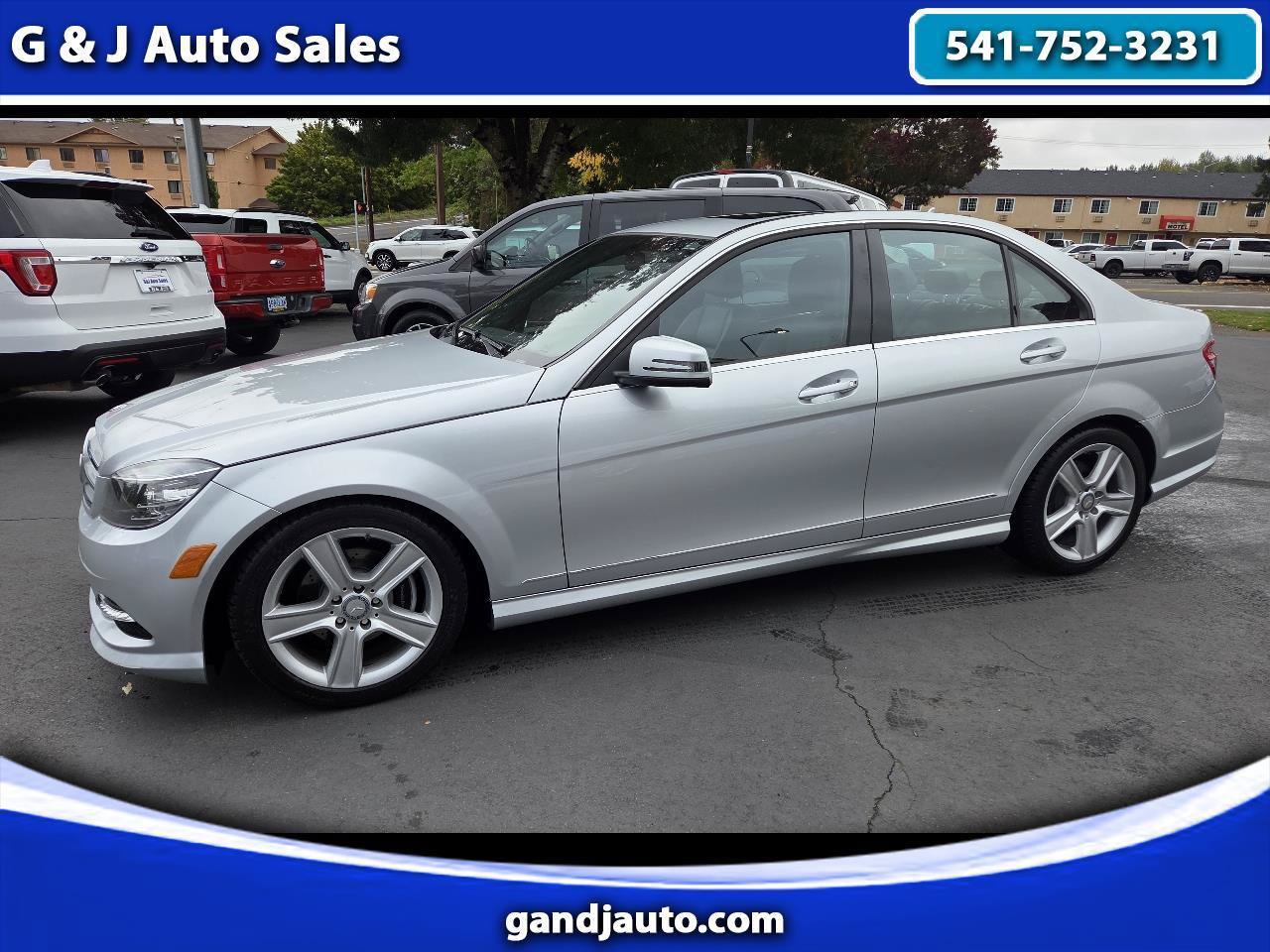 Used 2011 Mercedes-Benz C 300 4MATIC Sedan image 1