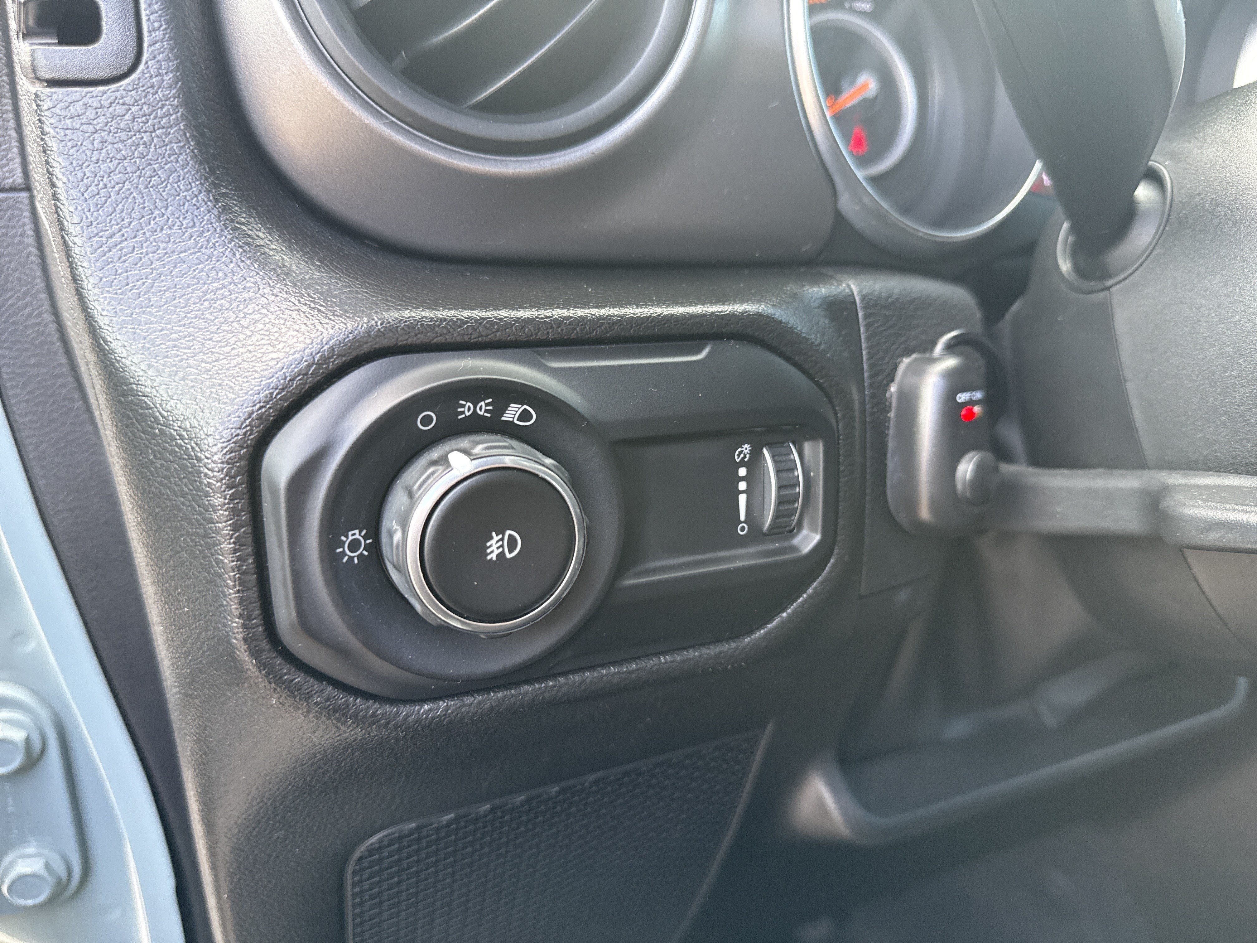 Used 2023 Jeep Wrangler Sport AWD/4WD image 25