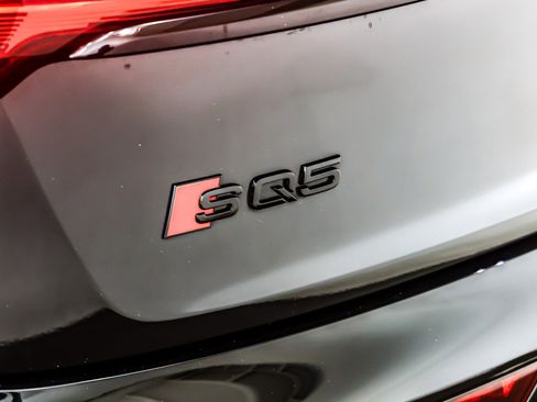 Used 2022 Audi SQ5 Premium Plus image 10